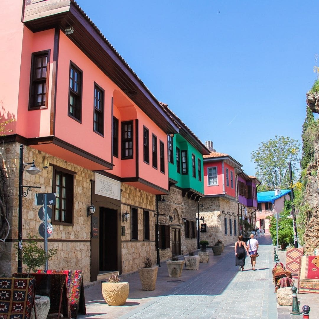Stadtrundfahrt durch Antalya von Side